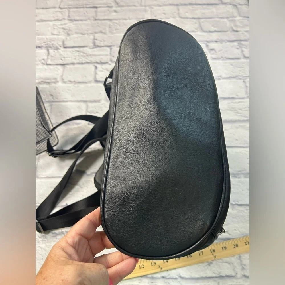 Cluci Vegan Leather Black Backpack